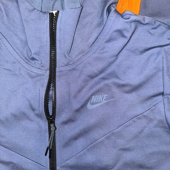 Nike Tech Lightweight Men's Blue and Navy zip up Hoodie - Picture 3 of 6